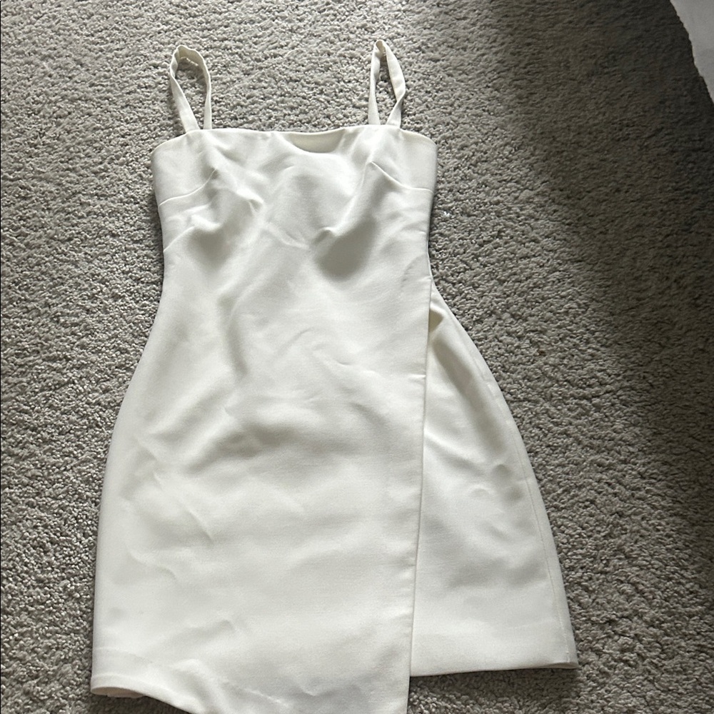 Elegant White Sleeveless Dress from Likely